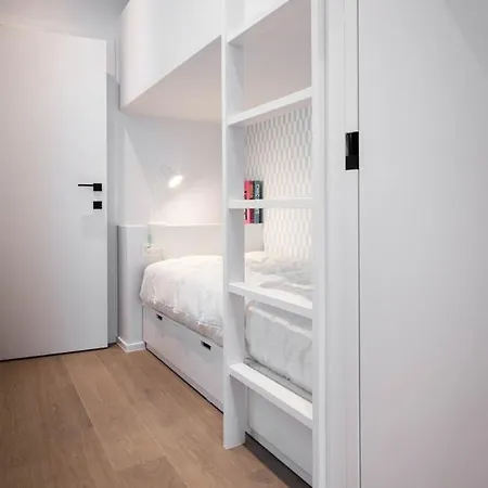 Bedrooms Fully Equipped In A Beautiful House-3