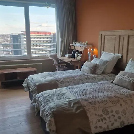 Romantics Rooms In Brussels Sky-3